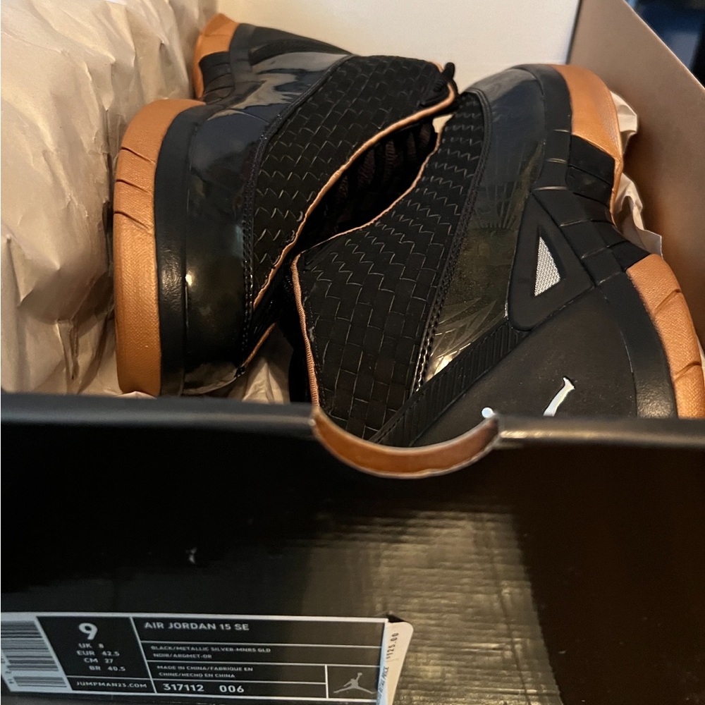 Jordan 15 SE Black Miners Gold